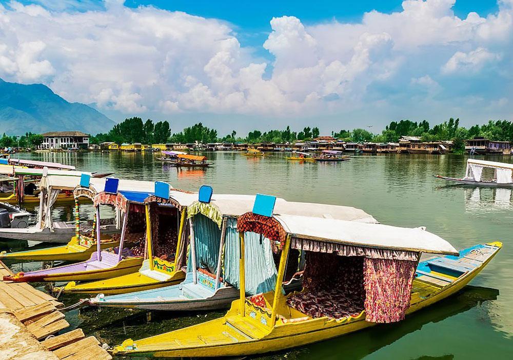 Kashmir Tour Packages From Indore