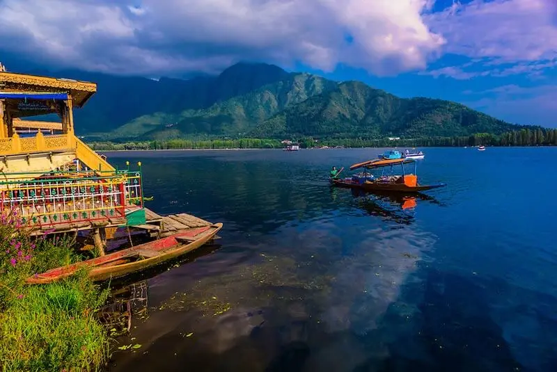 Fascinating Kashmir - Dream Travel Yaari® (a unit of DTYHOLIDAYS LLP)
