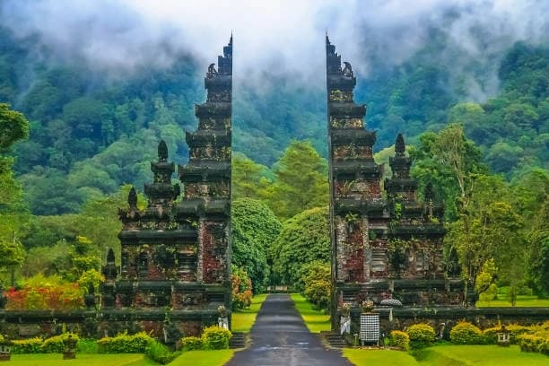 Best Places To Visit In April