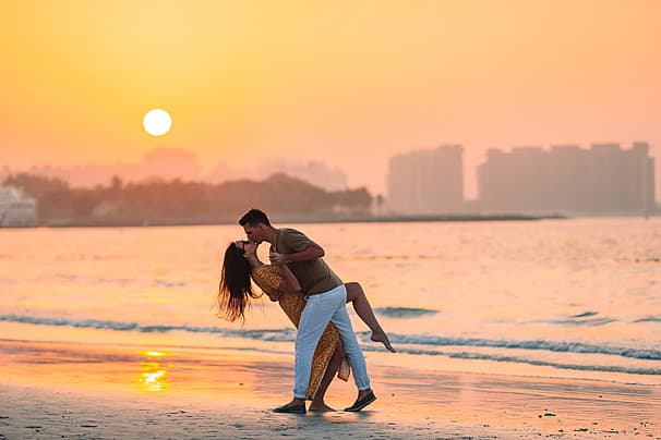 Dubai Honeymoon Package with Lotus Mega Yacht