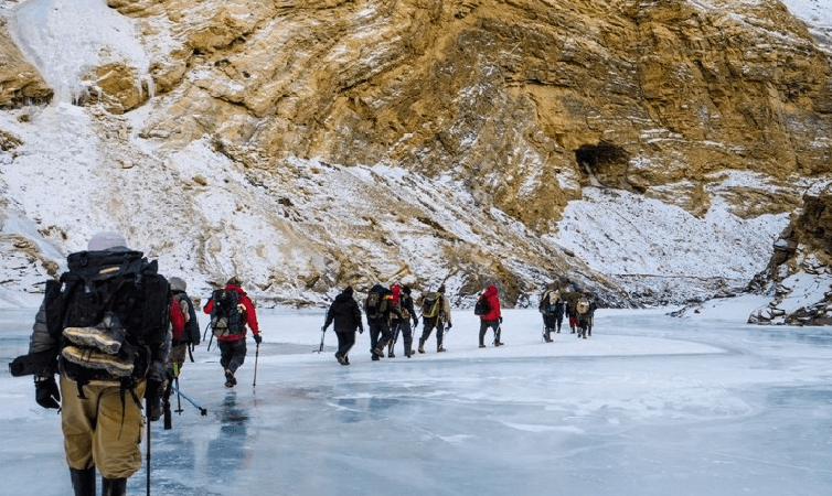 8 Nights 9 Days Chadar Track