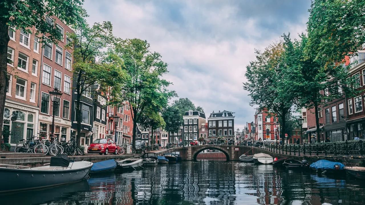 9 Nights 10 Days Mini Grandeur Europe Tour