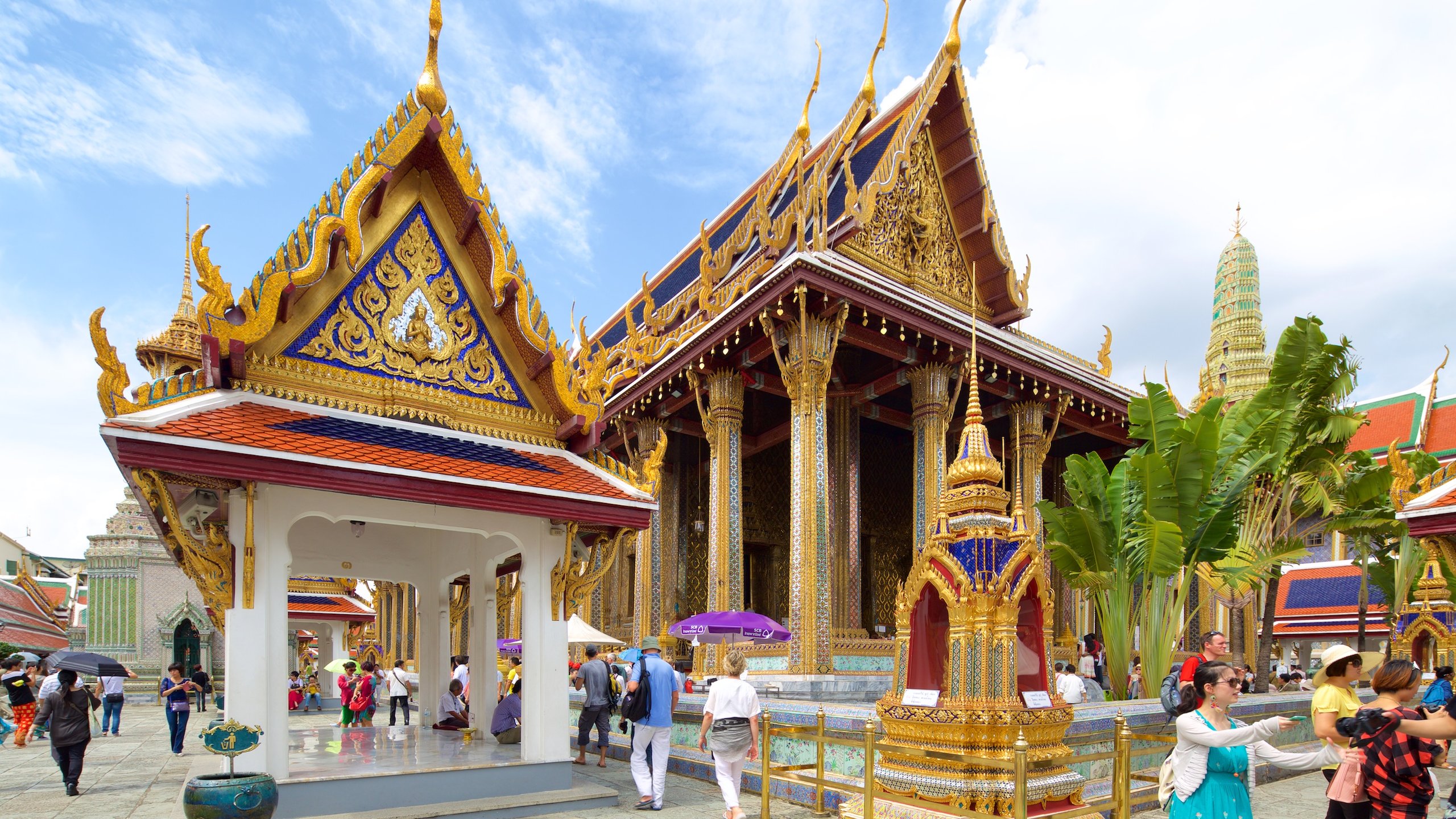 the temple of the emerald buddha thailand - thailand trip packages from lucknow