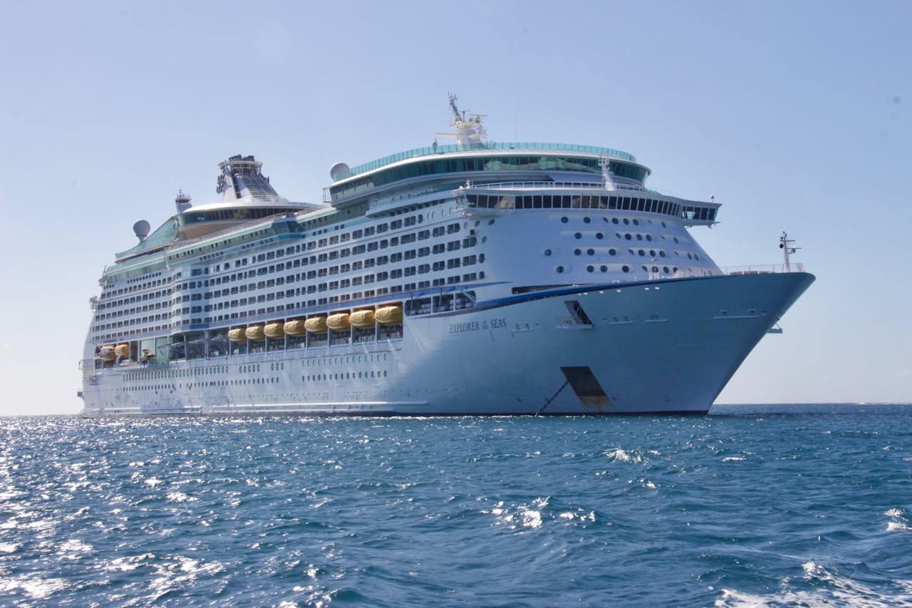1735343040_559198-Luxury-Singapore-with-Genting-Dream-Cruise-from-Bangalore-photo.jpg