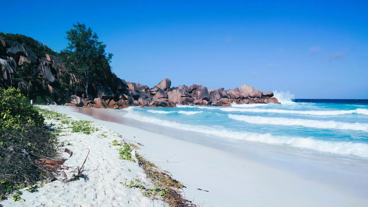 1742885759_790290-Delightful-Vacation-in-Seychelles.webp