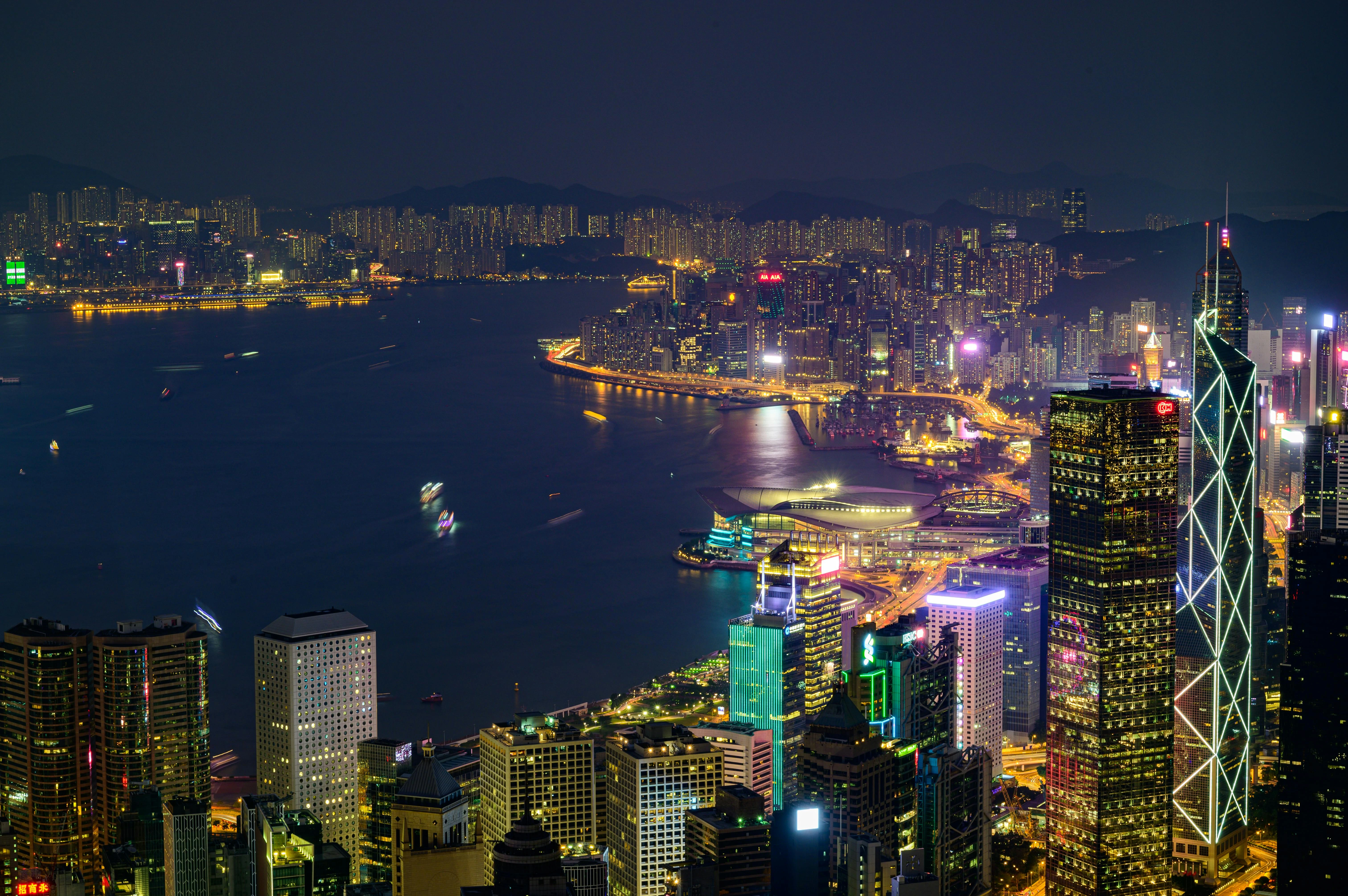 1747393423_683402-Hong-Kong-5-.webp
