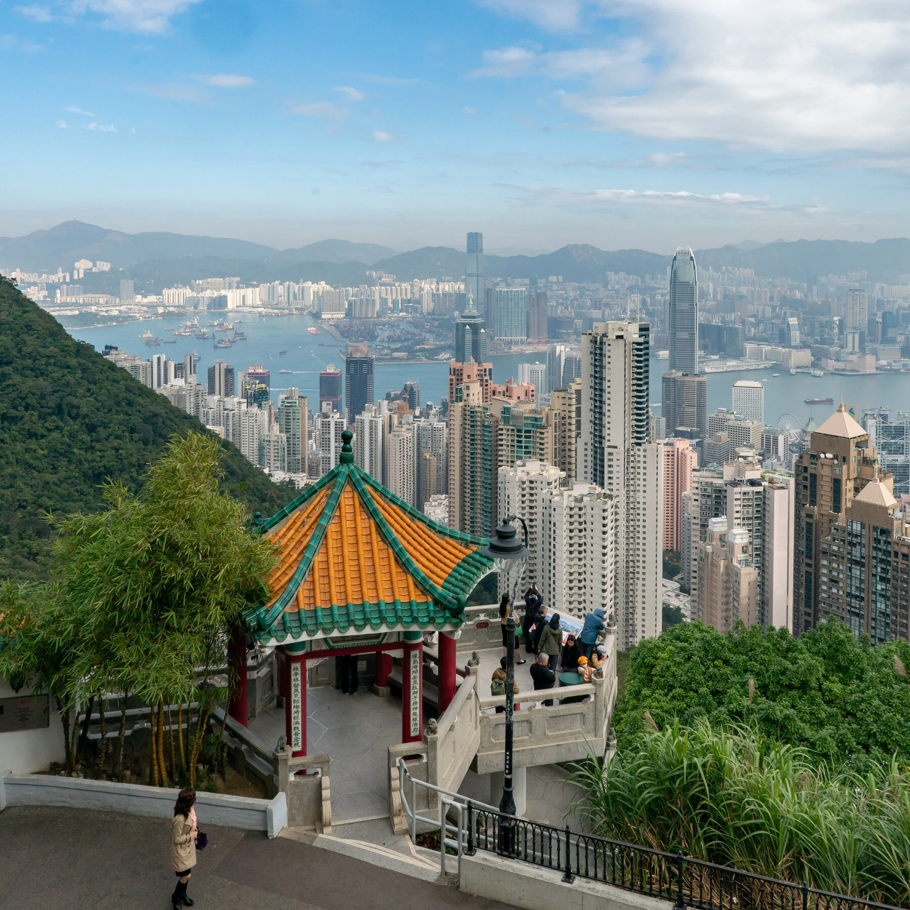 1747397282_118346-Hong-kong-1-.webp