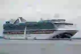 3 Nights 4 Days singapore Genting Dream Cruise tour