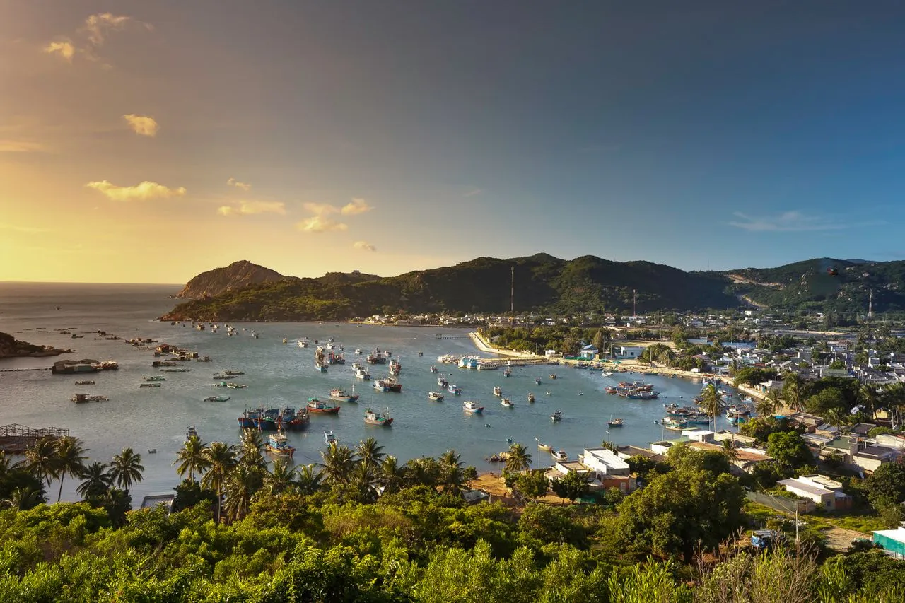 4 Nights 5 Days Phu Quoc Tour Package